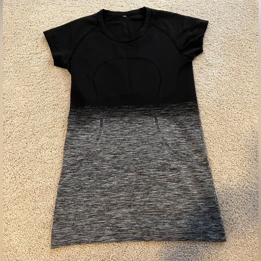 Lulu Lemon Swiftly Short Sleeve Shirt